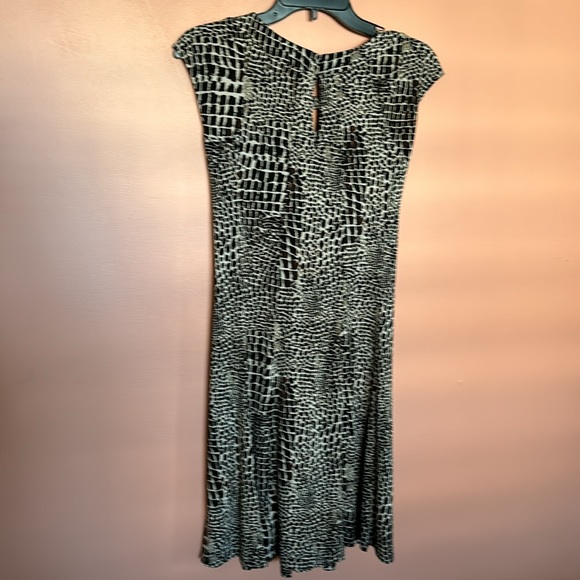 Women’s cocktail dress - animal print Med - Picture 5 of 8